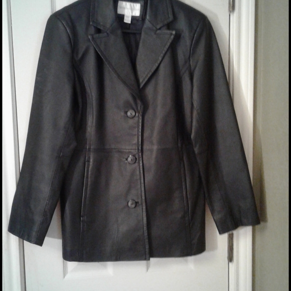 Leather jacket - Picture 1 of 5